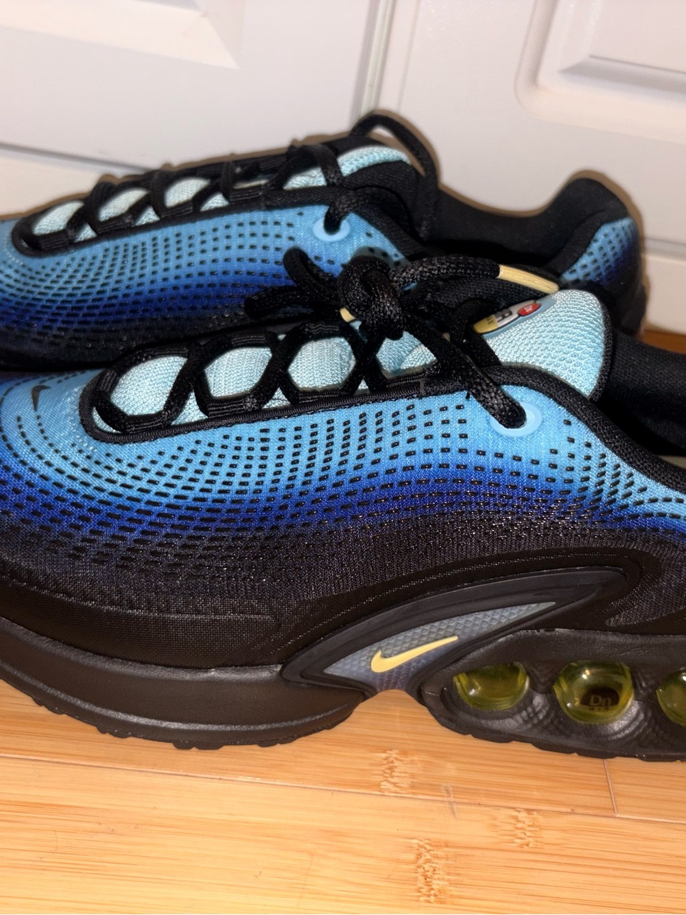 Nike Air Max DN SE Sky Blue Chamois Men’s Size 9.5 Brand New - Picture 7 of 8